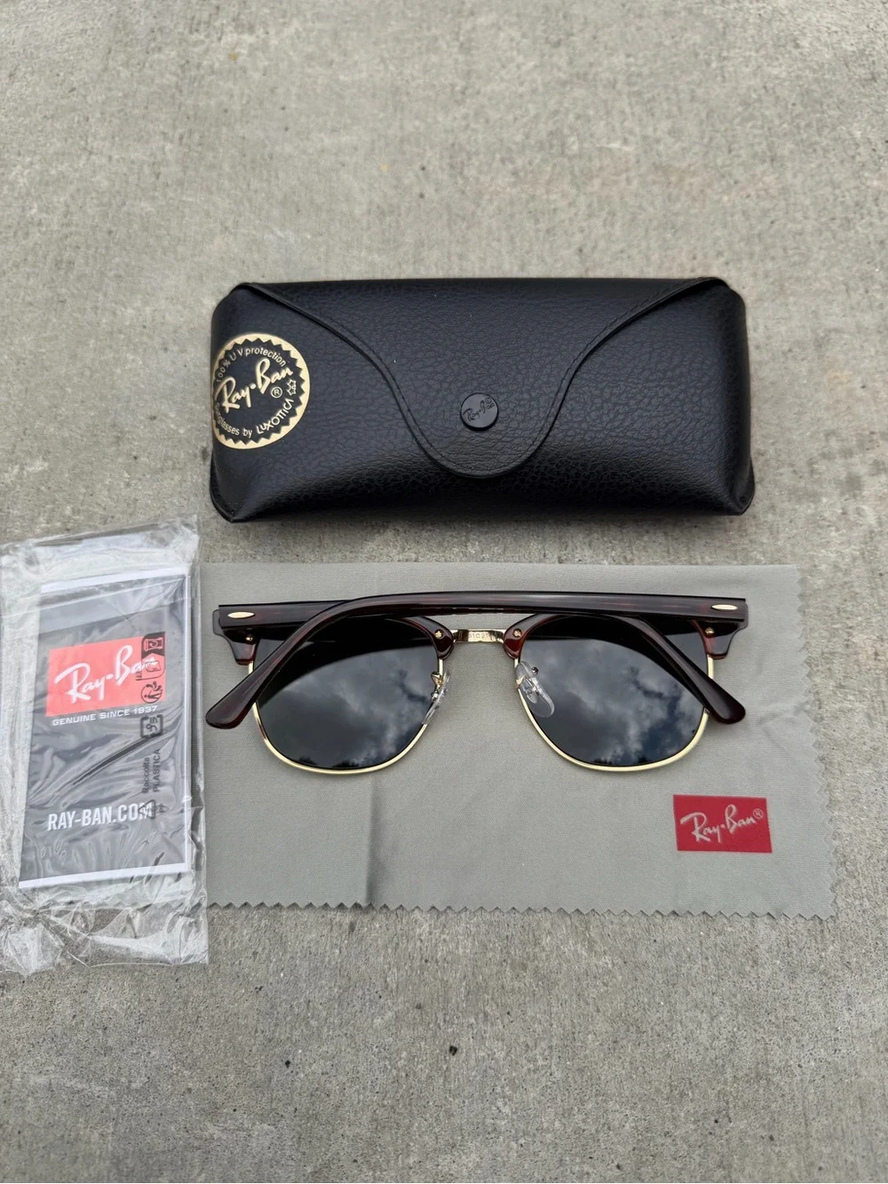 RayBan RB3016 Clubmaster Sunglasses Tortoise Gold Arista Frame G-15 Lens